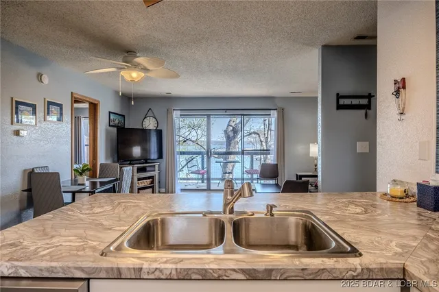 $180,000 | 256 Lone Oak Point, Unit 15, Sunrise Beach, MO 65079