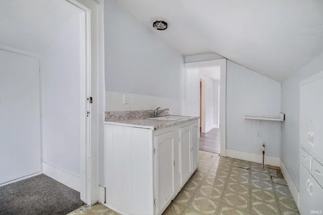 $165,000 | 127 East Oakside Street, South Bend, IN 46614