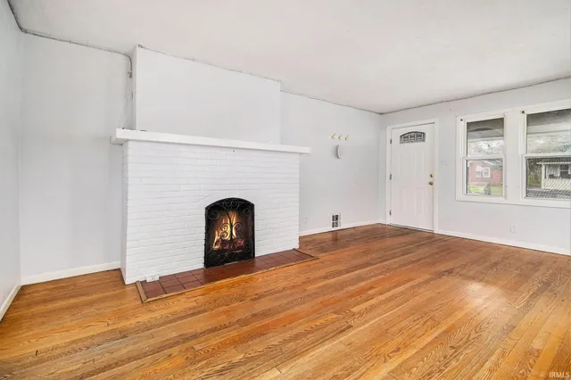 $165,000 | 127 East Oakside Street, South Bend, IN 46614