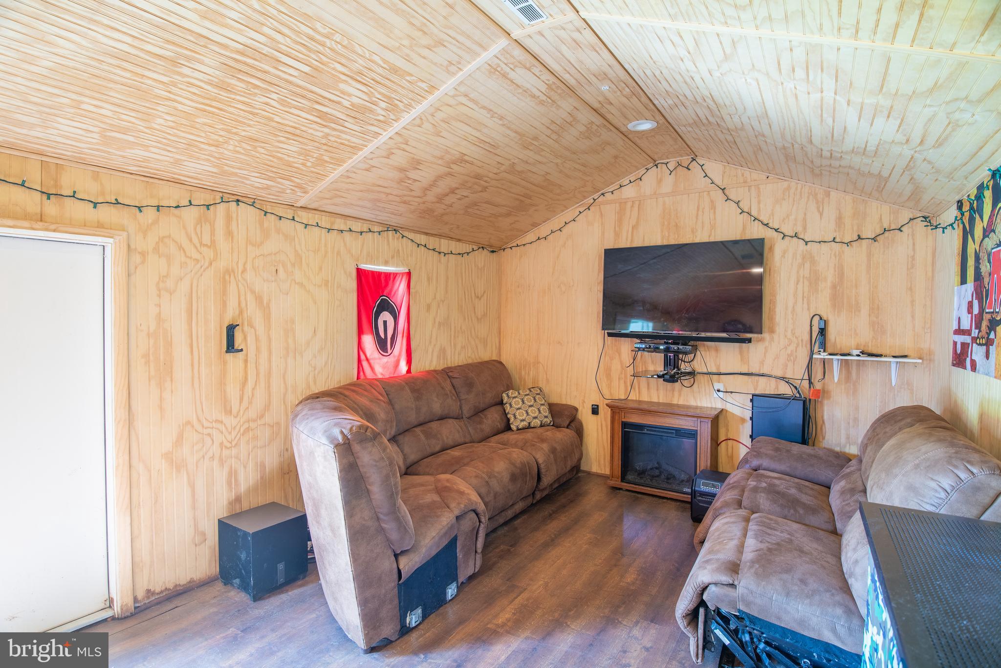 14792 Carriage Mill Road Woodbine, MD 21797 - Photo 73 of 96 Equipped with Heat/AC/Wifi/Cable!