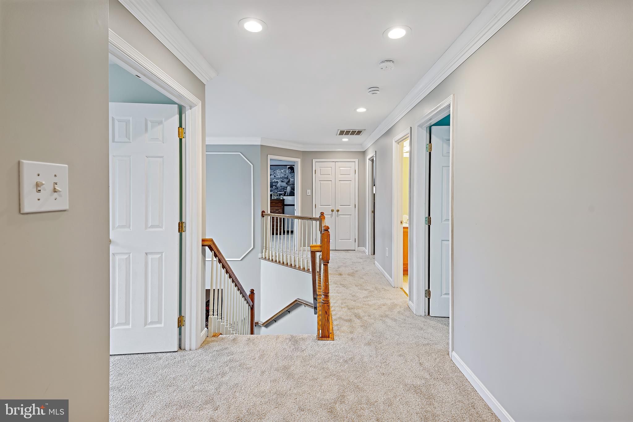 14792 Carriage Mill Road Woodbine, MD 21797 - Photo 10 of 96 Top Floor Open Walkway