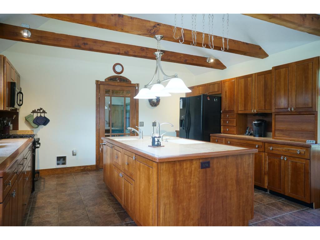 586 Irish Settlement Road Underhill, VT 05489 - Photo 4 of 28 Gallery Image 4