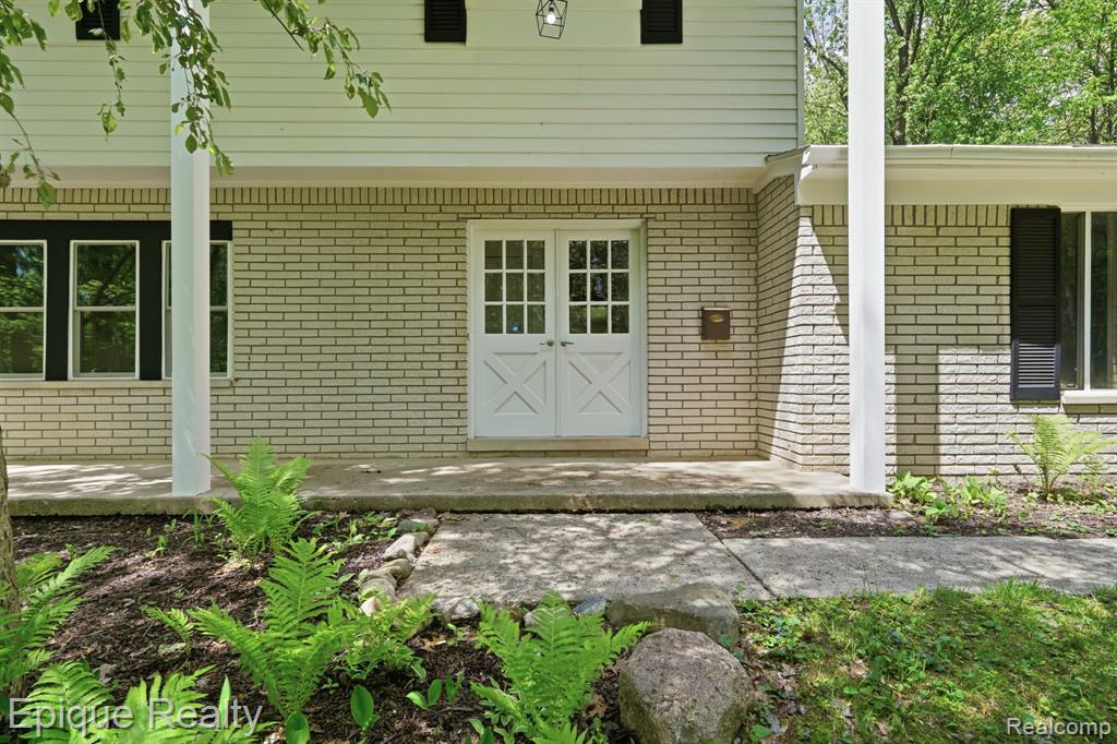 8315 Reese Road Clarkston, MI 48348 - Photo 4 of 29