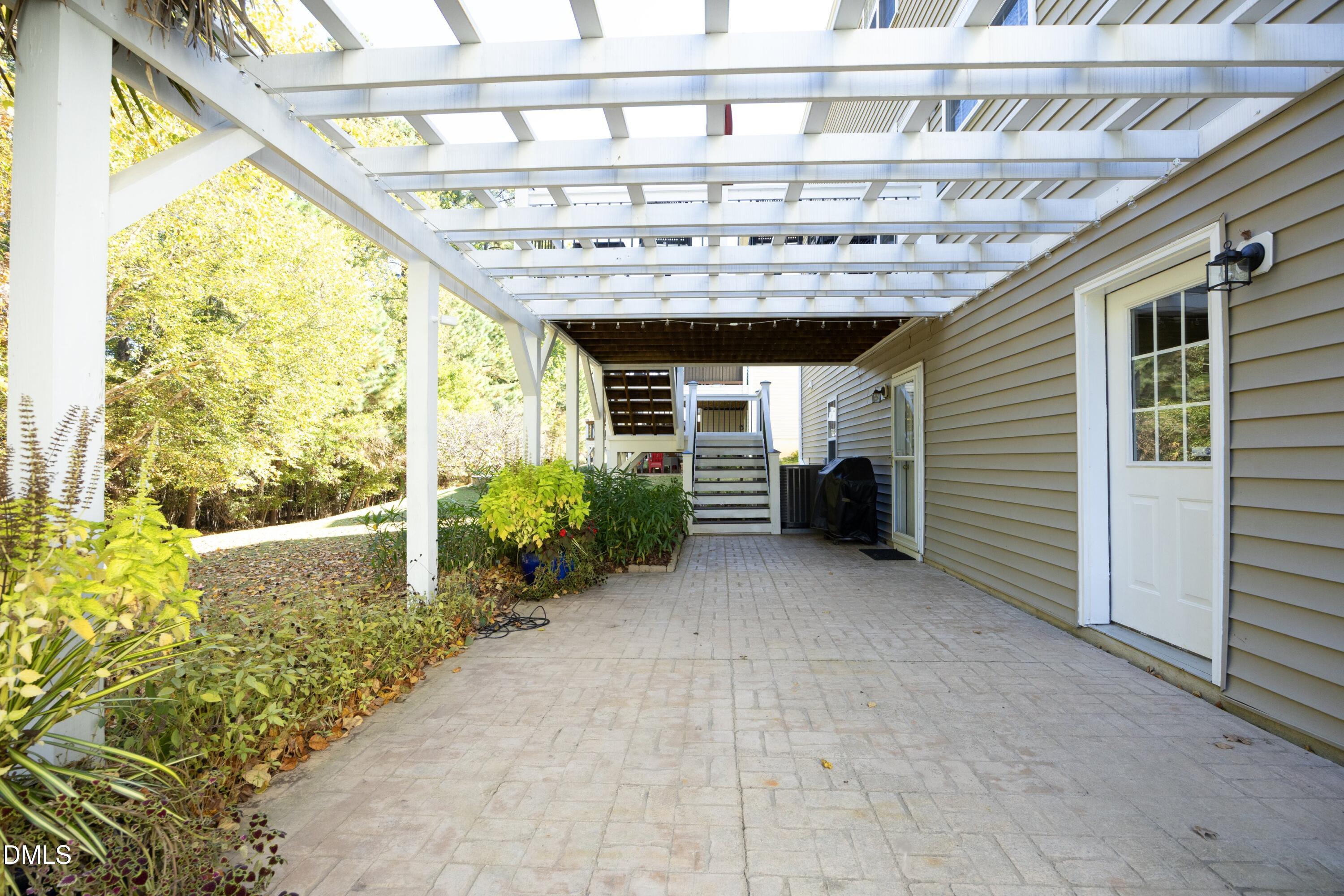 7537 Silver View Lane Raleigh, NC 27613 - Photo 40 of 50 39Patio