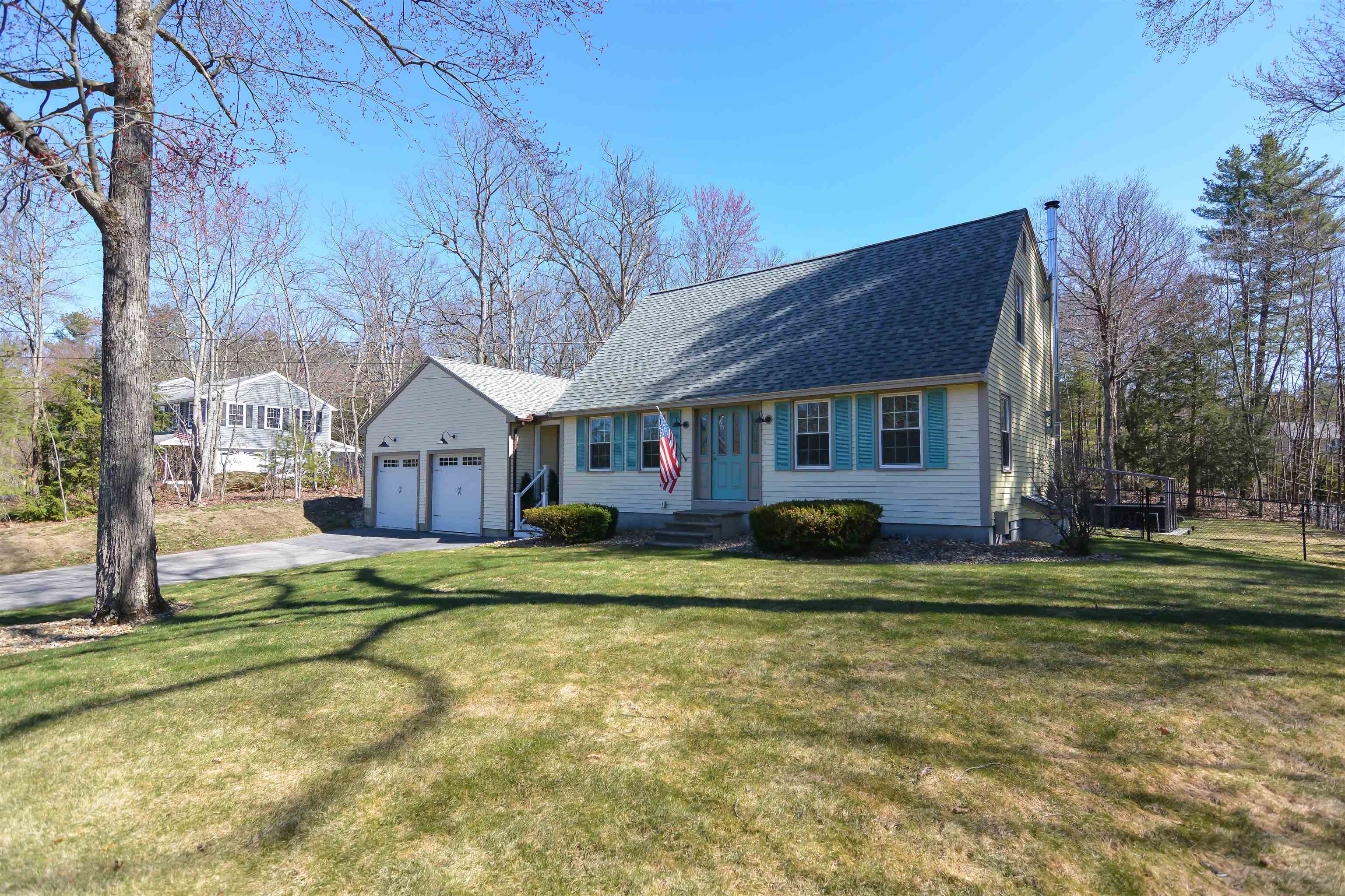 10 Whidden Lane Litchfield, NH 03052 - Photo 2 of 58