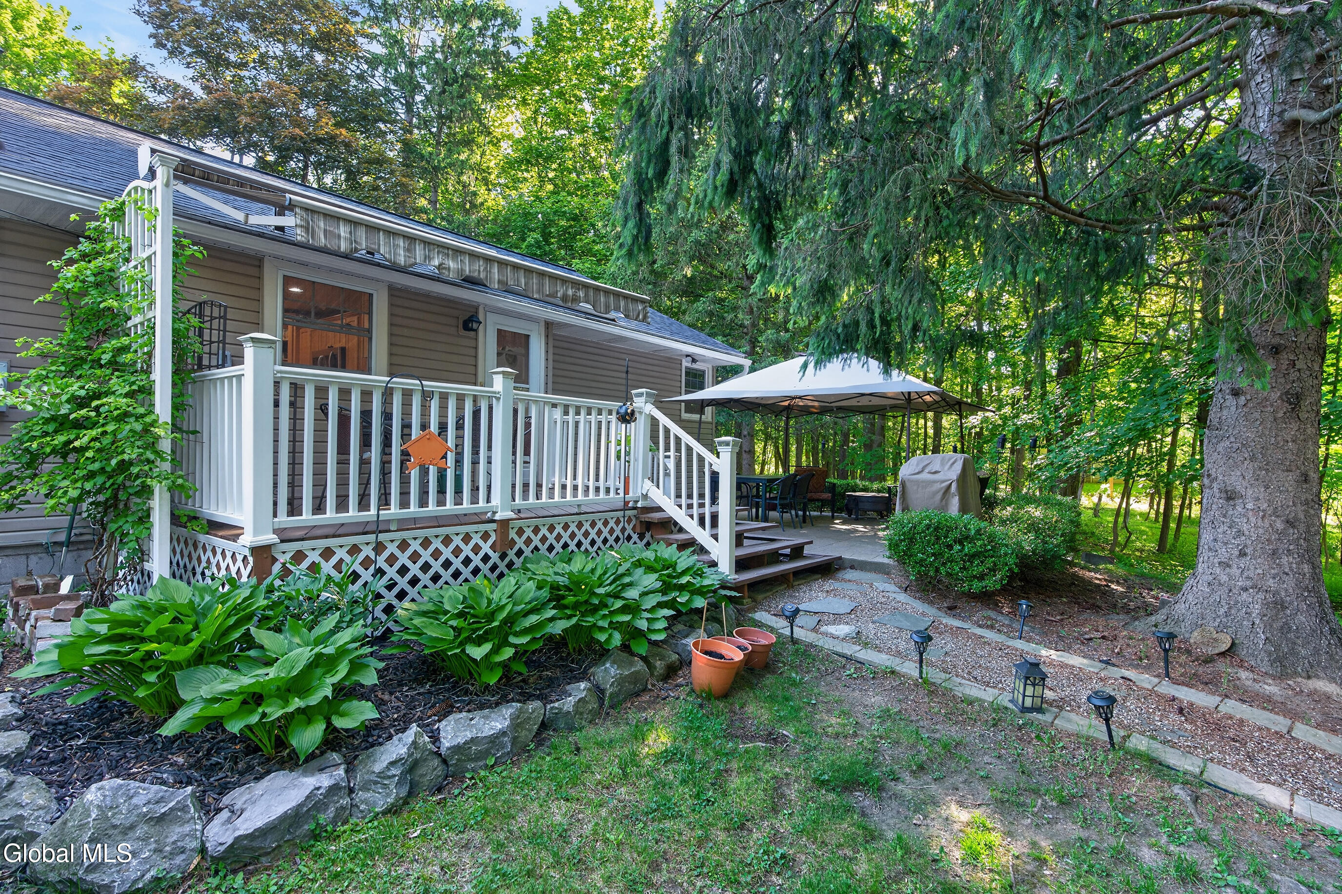 2 Avon Road Bethlehem, NY 12054 - Photo 3 of 40 010-2-Avon-Road-Delmar-NY-12054