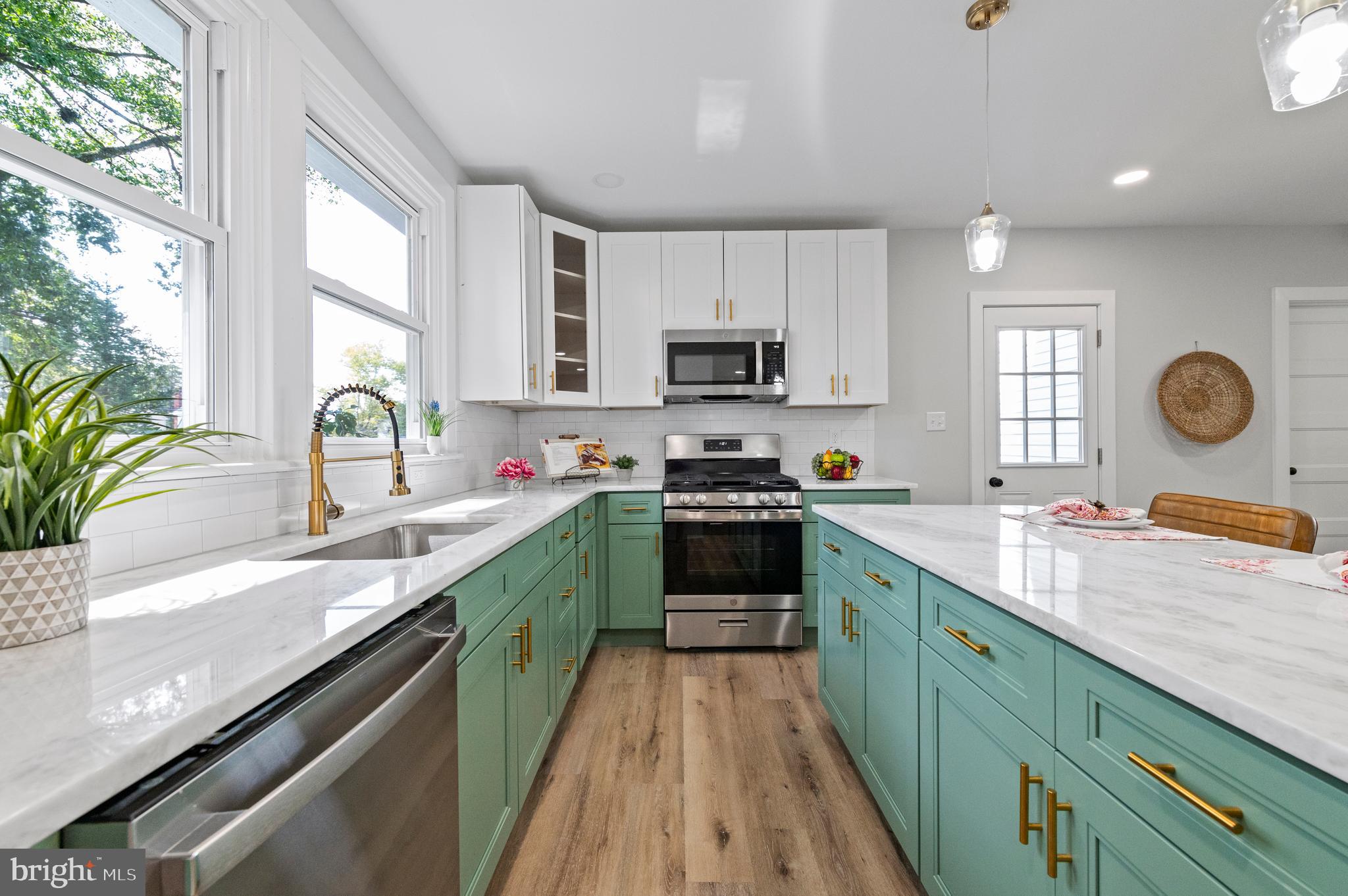 306 Ellis Road Willow Grove, PA 19090 - Photo 3 of 41 Gallery Image 3