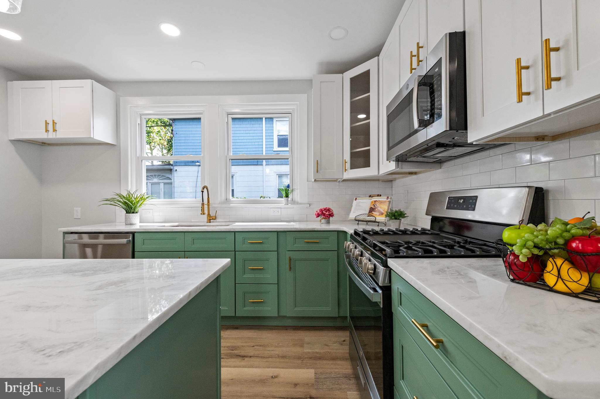 306 Ellis Road Willow Grove, PA 19090 - Photo 4 of 41 Gallery Image 4
