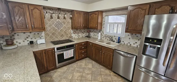 $242,000 | 3653 West County Road 200 North, New Castle, IN 47362