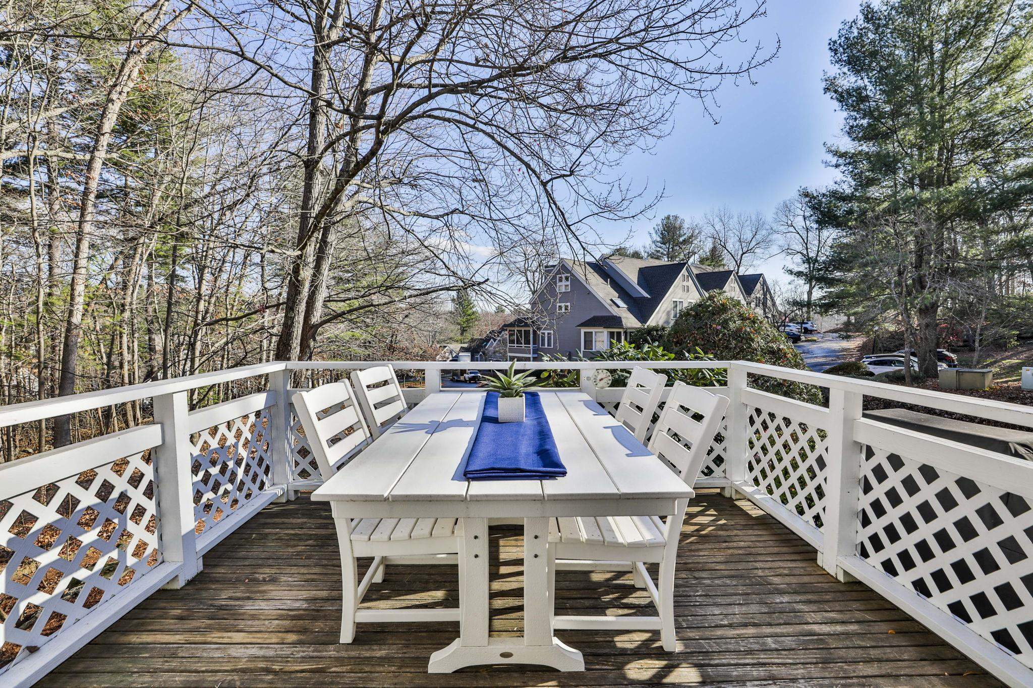 65 Cherry Hollow Road Nashua, NH 03062 - Photo 4 of 55 Gallery Image 4