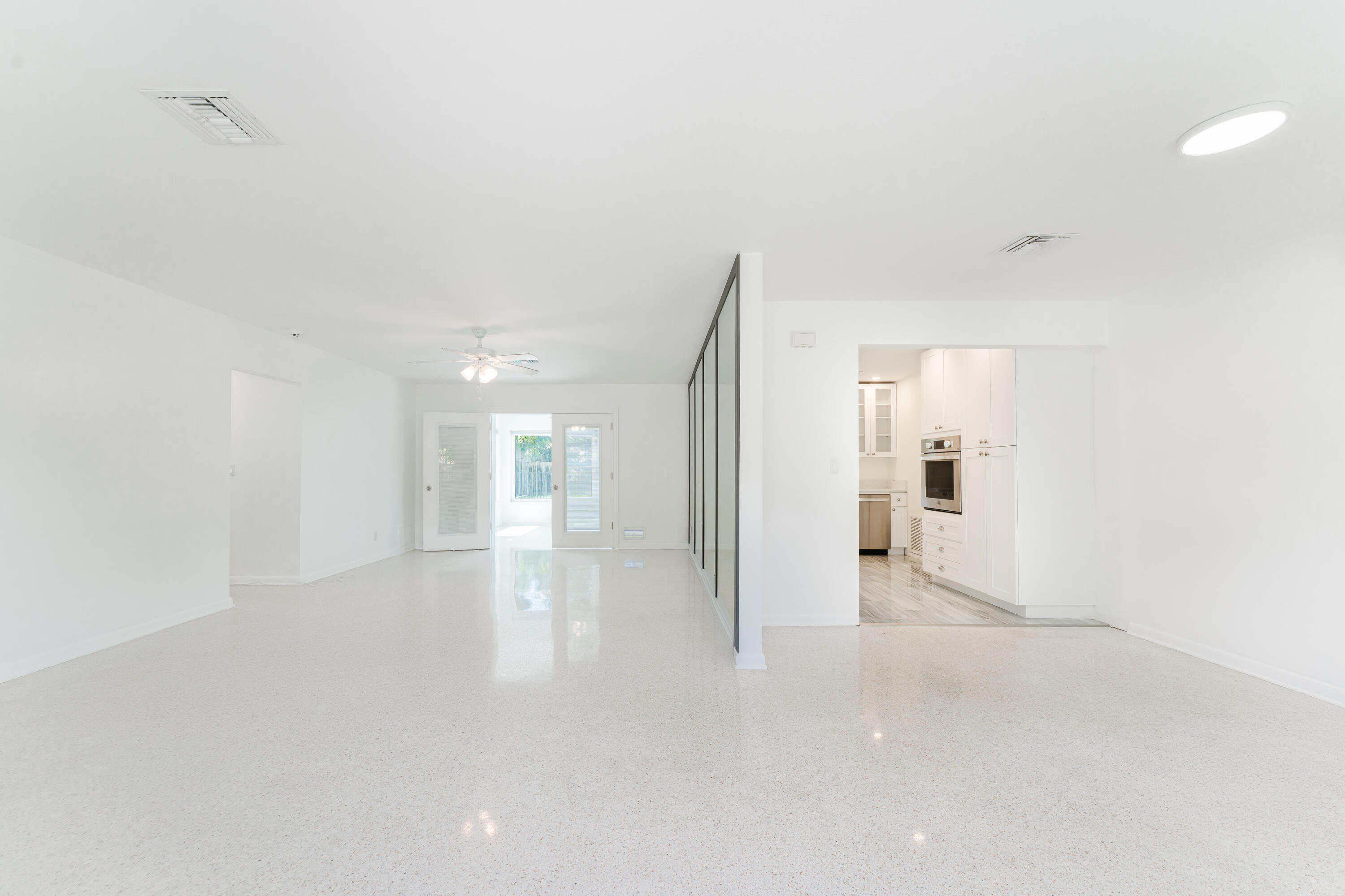 450 Northeast 38th Street Boca Raton, FL 33431 - Photo 12 of 44 MRT (6 of 43)
