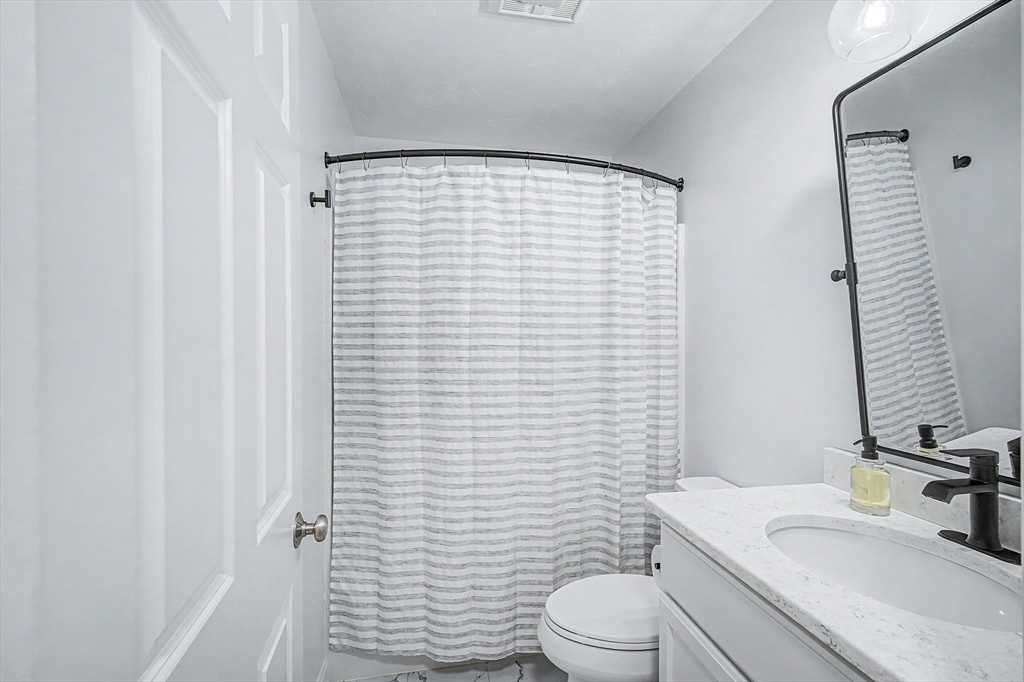 7 Cadman Street Worcester, MA 01604 - Photo 18 of 42