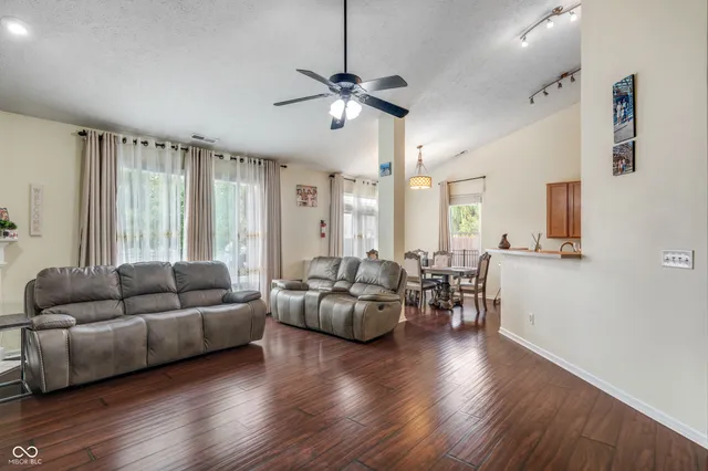 $310,995 | 1184 Turfway Drive, Avon, IN 46123