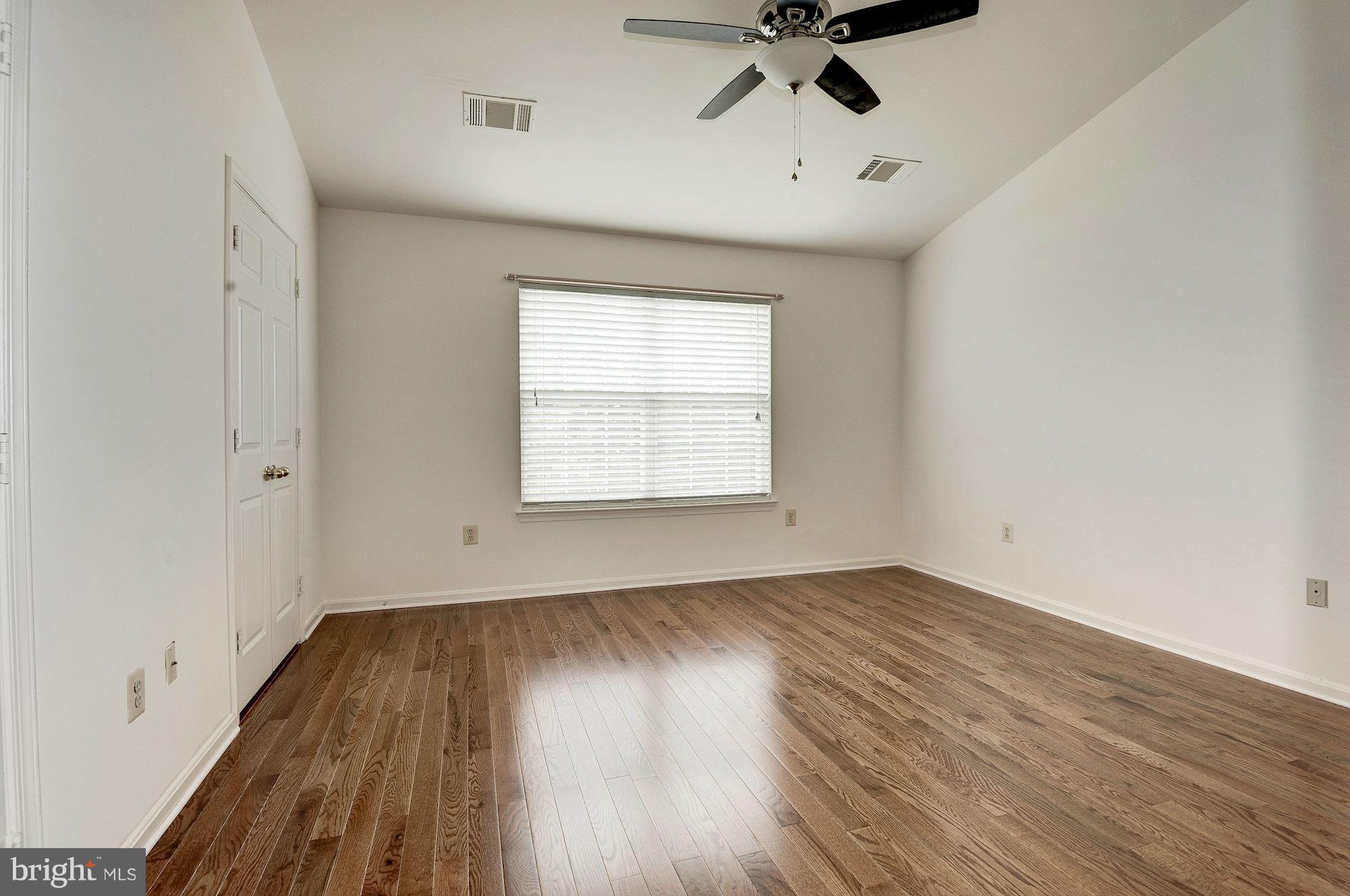 13122 Kidwell Field Road Herndon, VA 20171 - Photo 19 of 25 Master Bedroom View#2