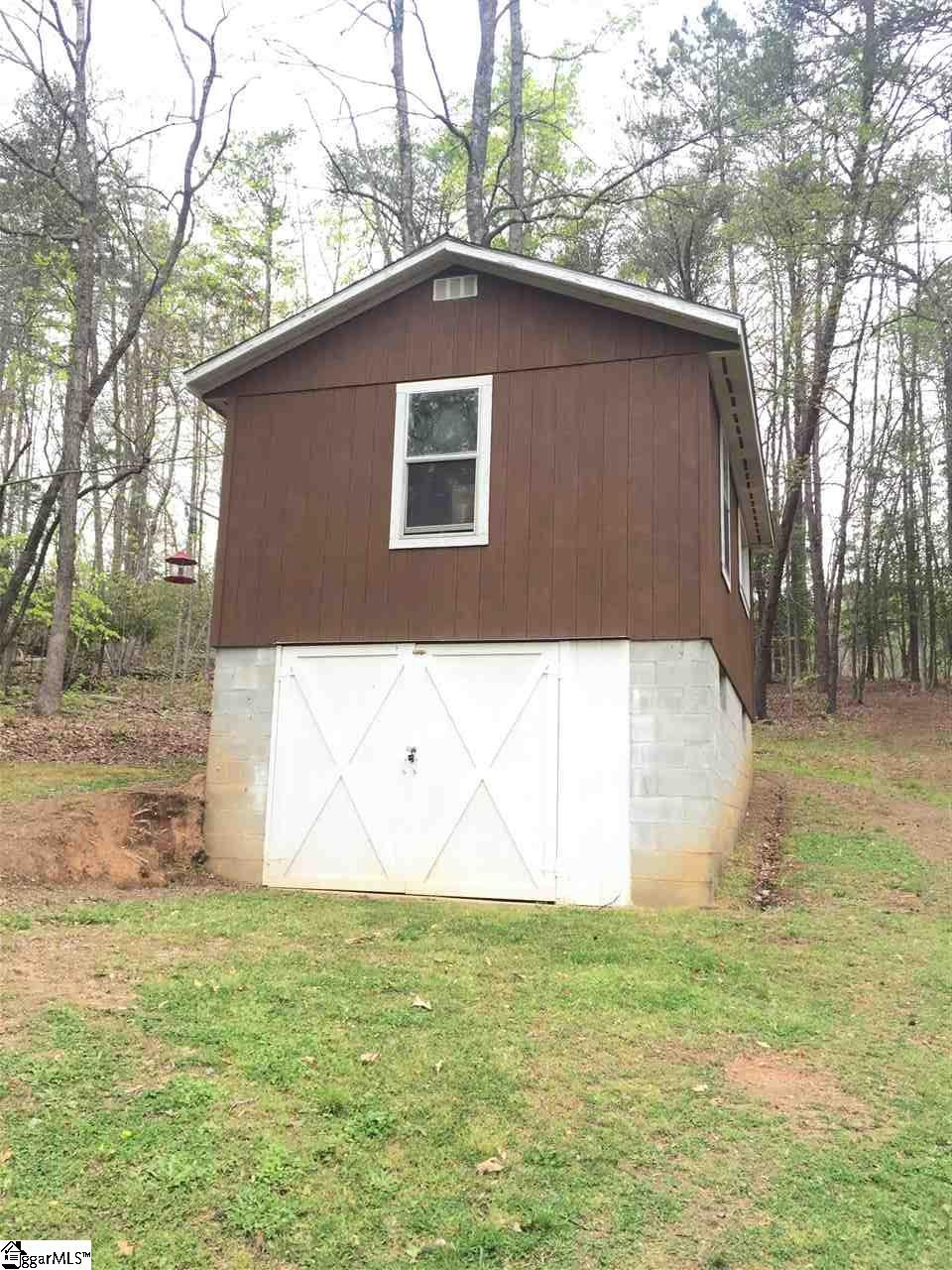 546 Connelly Road Pickens, SC 29671 - Photo 6 of 34