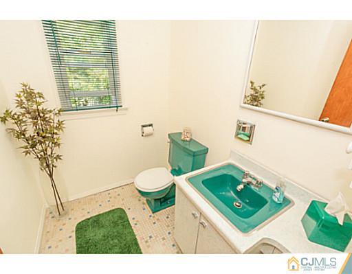 78 Tunison Road New Brunswick, NJ 08901 - Photo 11 of 13