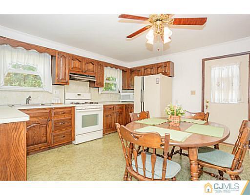 78 Tunison Road New Brunswick, NJ 08901 - Photo 4 of 13