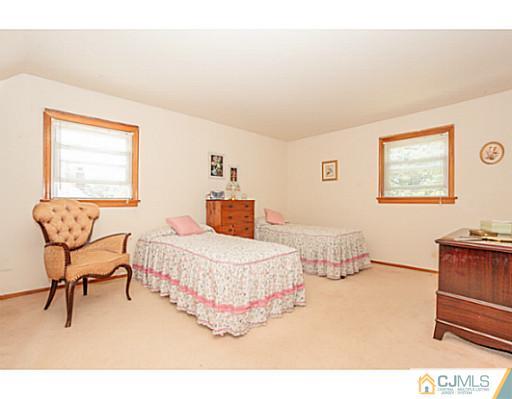 78 Tunison Road New Brunswick, NJ 08901 - Photo 9 of 13