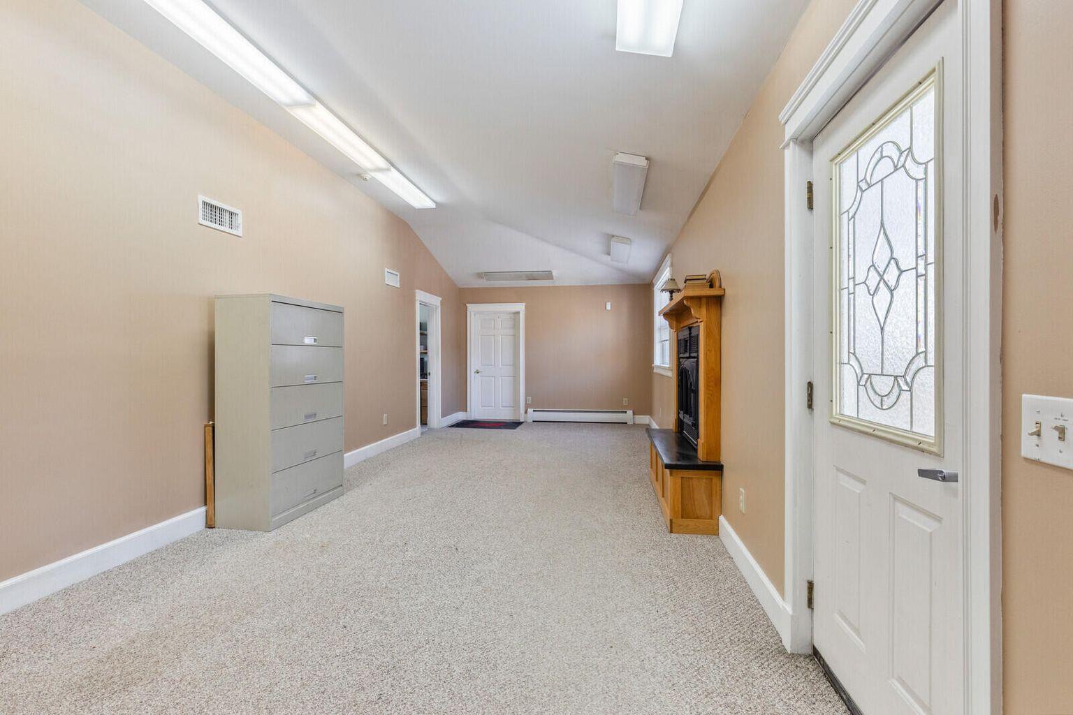 36 Silver Street Waterville, ME 04901 - Photo 15 of 50 Side Entry Room