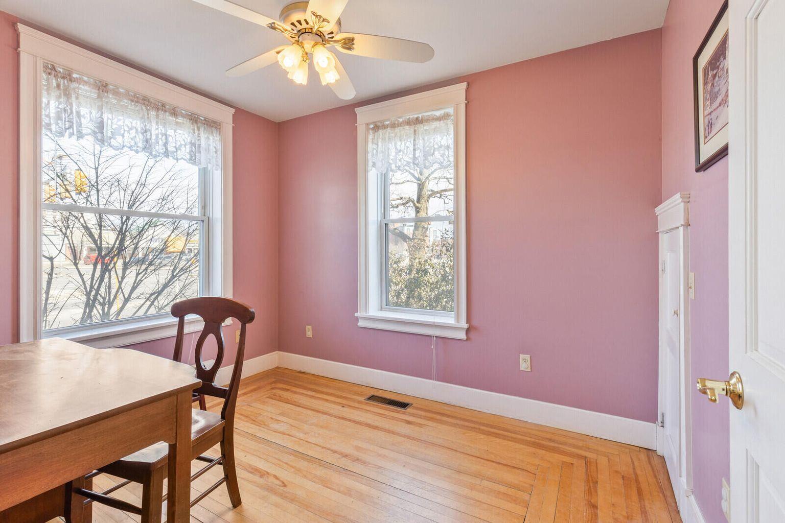 36 Silver Street Waterville, ME 04901 - Photo 28 of 50 1st Floor Room