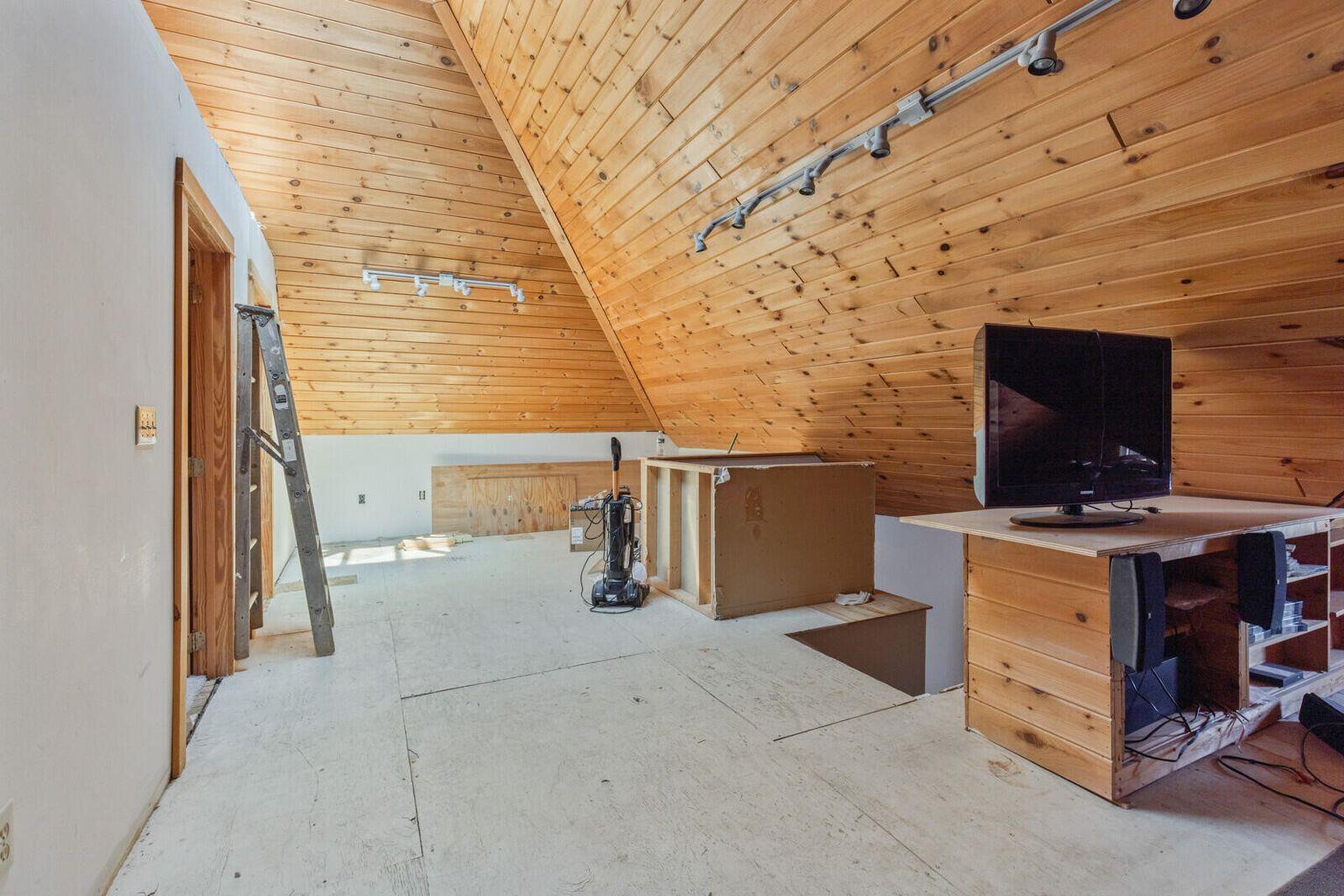 36 Silver Street Waterville, ME 04901 - Photo 42 of 50 3rd Floor