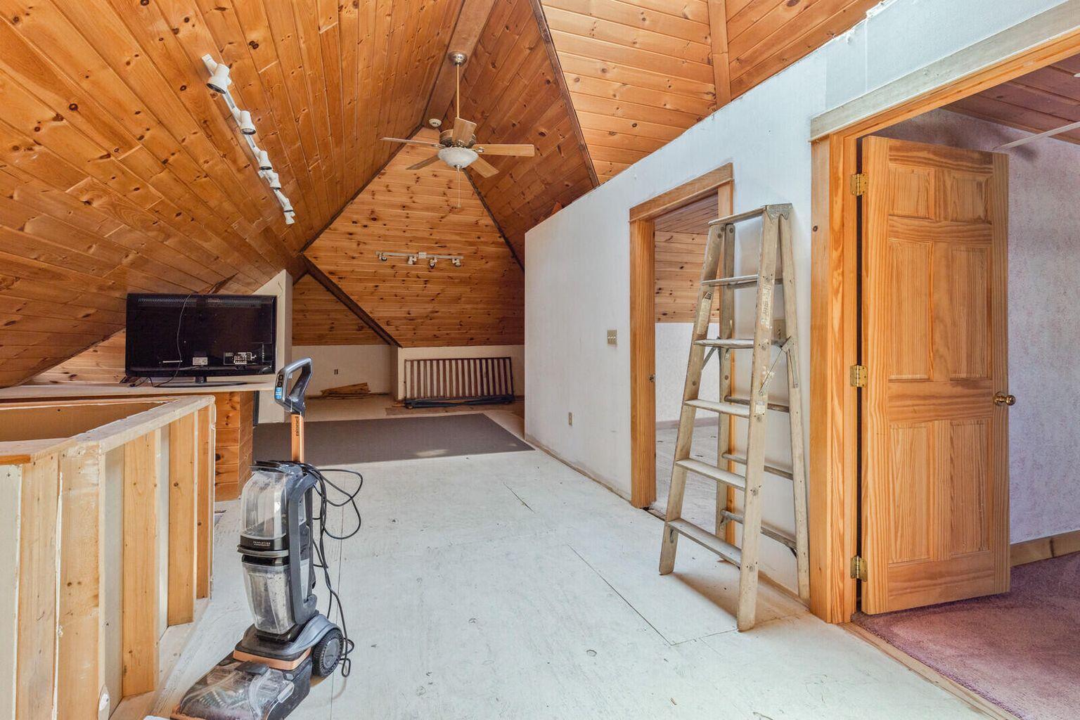 36 Silver Street Waterville, ME 04901 - Photo 45 of 50 3rd Floor