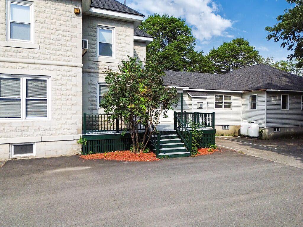 36 Silver Street Waterville, ME 04901 - Photo 6 of 50 Side View