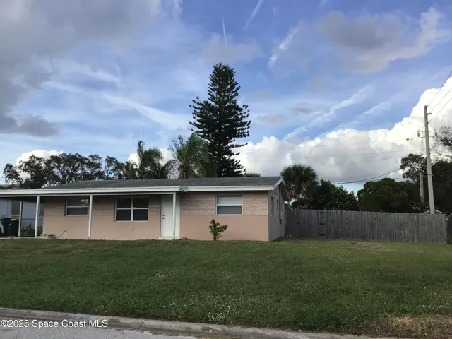 $1,800 | 2360 Warwick Road, Melbourne, FL 32935