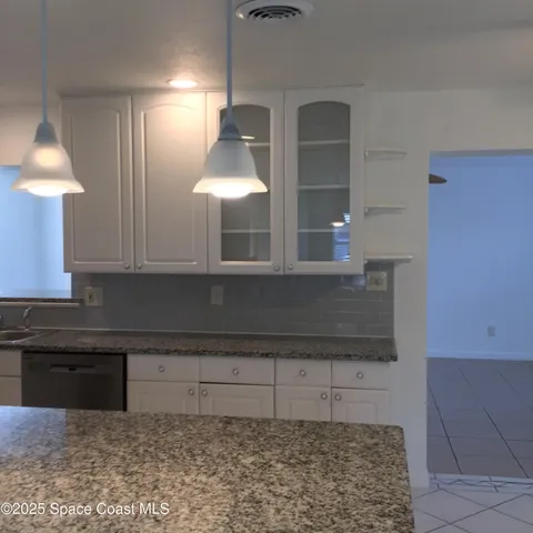 $1,800 | 2360 Warwick Road, Melbourne, FL 32935