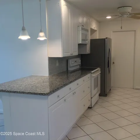 $1,800 | 2360 Warwick Road, Melbourne, FL 32935