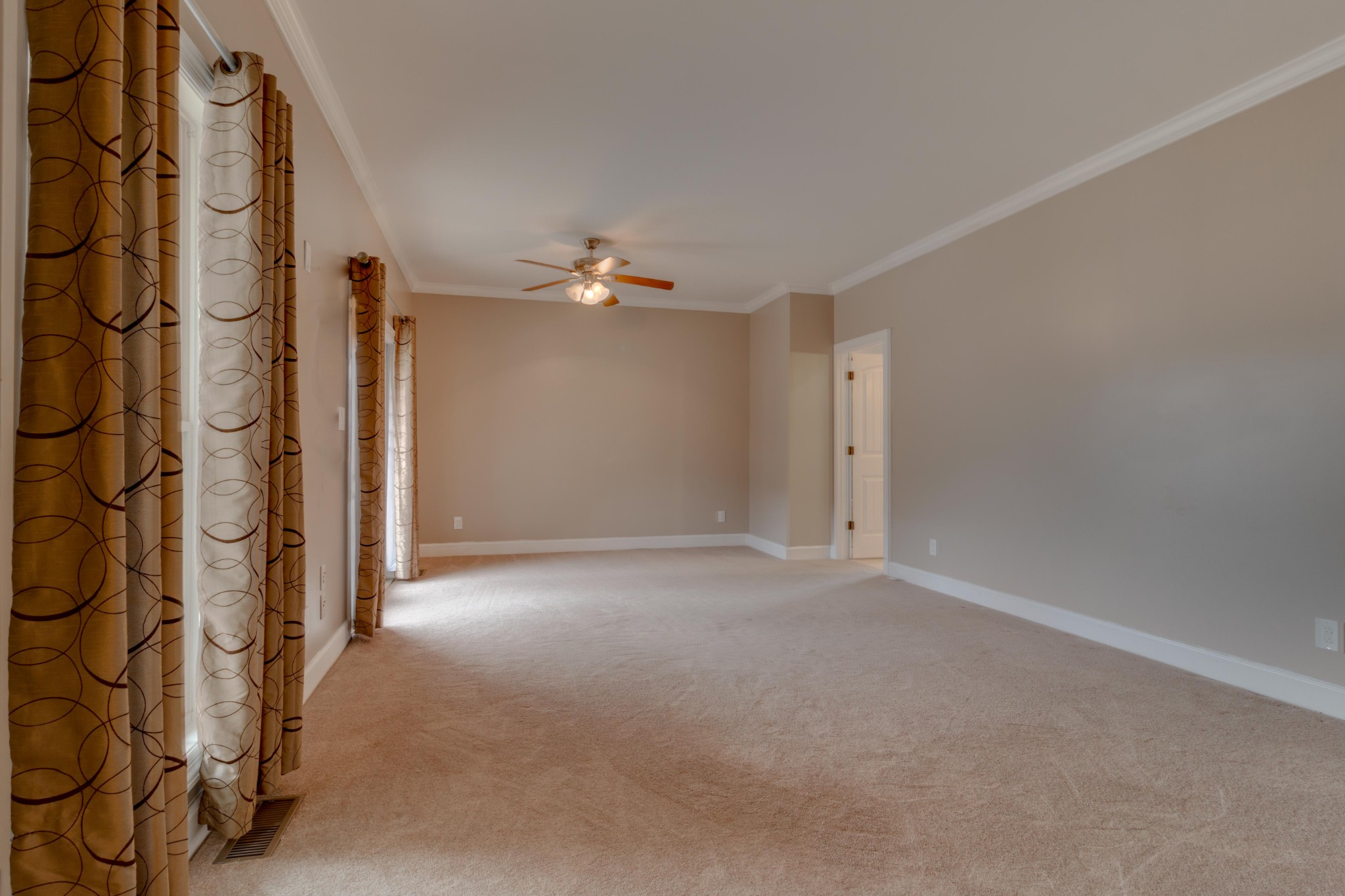 3595 Clark Road Lewisburg, TN 37091 - Photo 17 of 50 an empty room with a bathroom