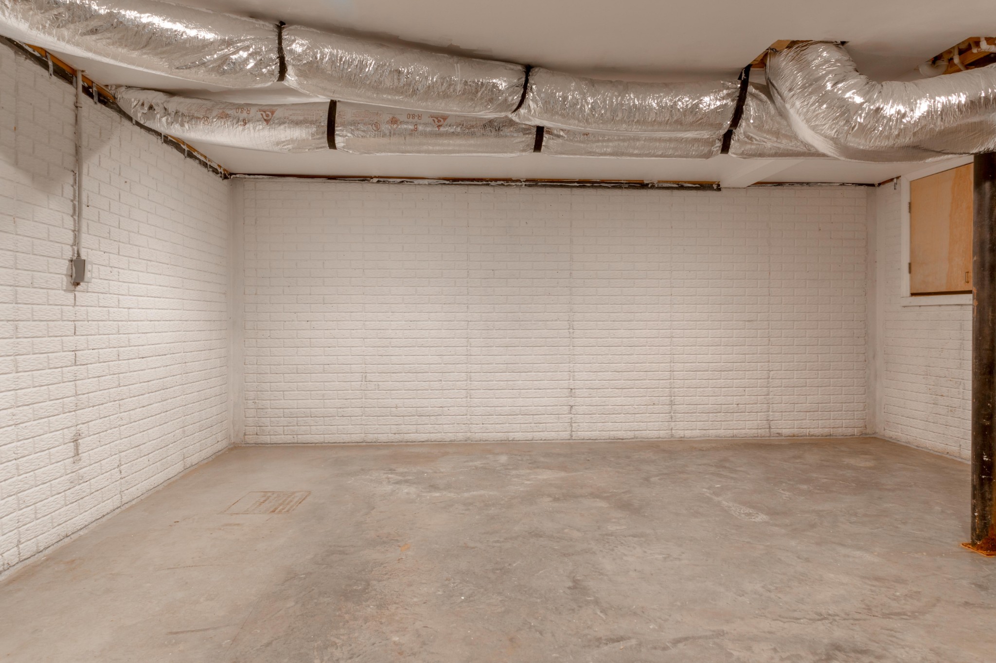 3595 Clark Road Lewisburg, TN 37091 - Photo 37 of 50 a view of a garage