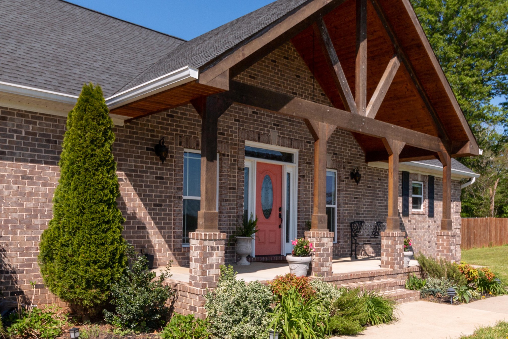 3595 Clark Road Lewisburg, TN 37091 - Photo 50 of 50 a front view of a house with garden