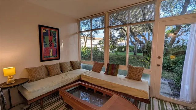 $149,800 | 2950 Southeast Ocean Boulevard, Unit 52, Stuart, FL 34996