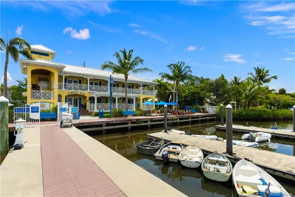 $147,800 | 2950 Southeast Ocean Boulevard, Unit 52, Stuart, FL 34996