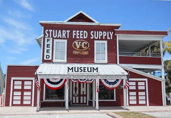 $147,800 | 2950 Southeast Ocean Boulevard, Unit 52, Stuart, FL 34996