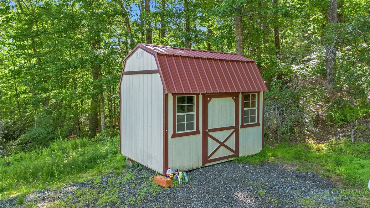 324 Hidden Spring Road West Jefferson, NC 28694 - Photo 36 of 38