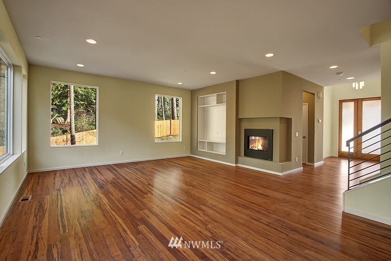 22124 1st Drive Southeast Bothell, WA 98021 - Photo 2 of 13