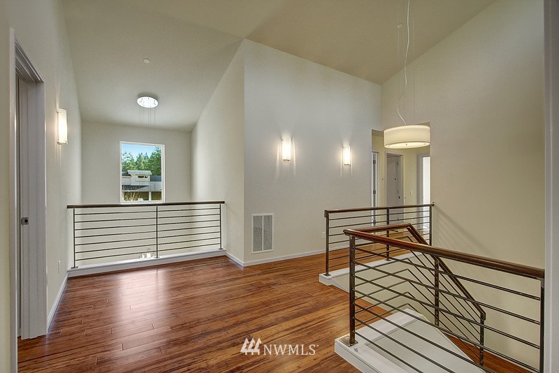 22124 1st Drive Southeast Bothell, WA 98021 - Photo 7 of 13