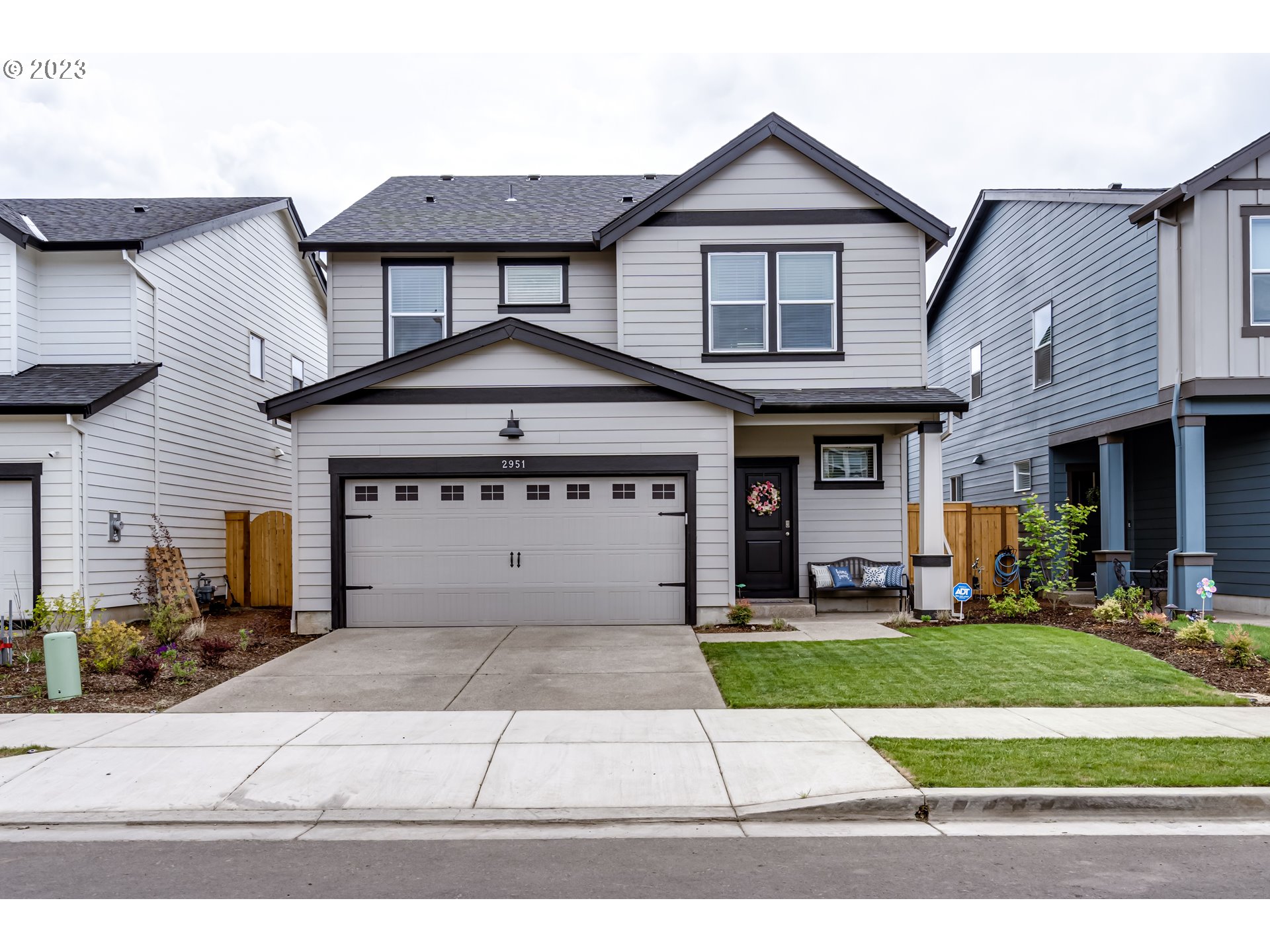 2951 Fenya Street Springfield, OR 97477 - Photo 1 of 32 a front view of a house with a yard