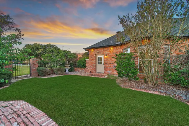 $864,990 | 8315 Anastasia Avenue, Beaumont, TX 77705