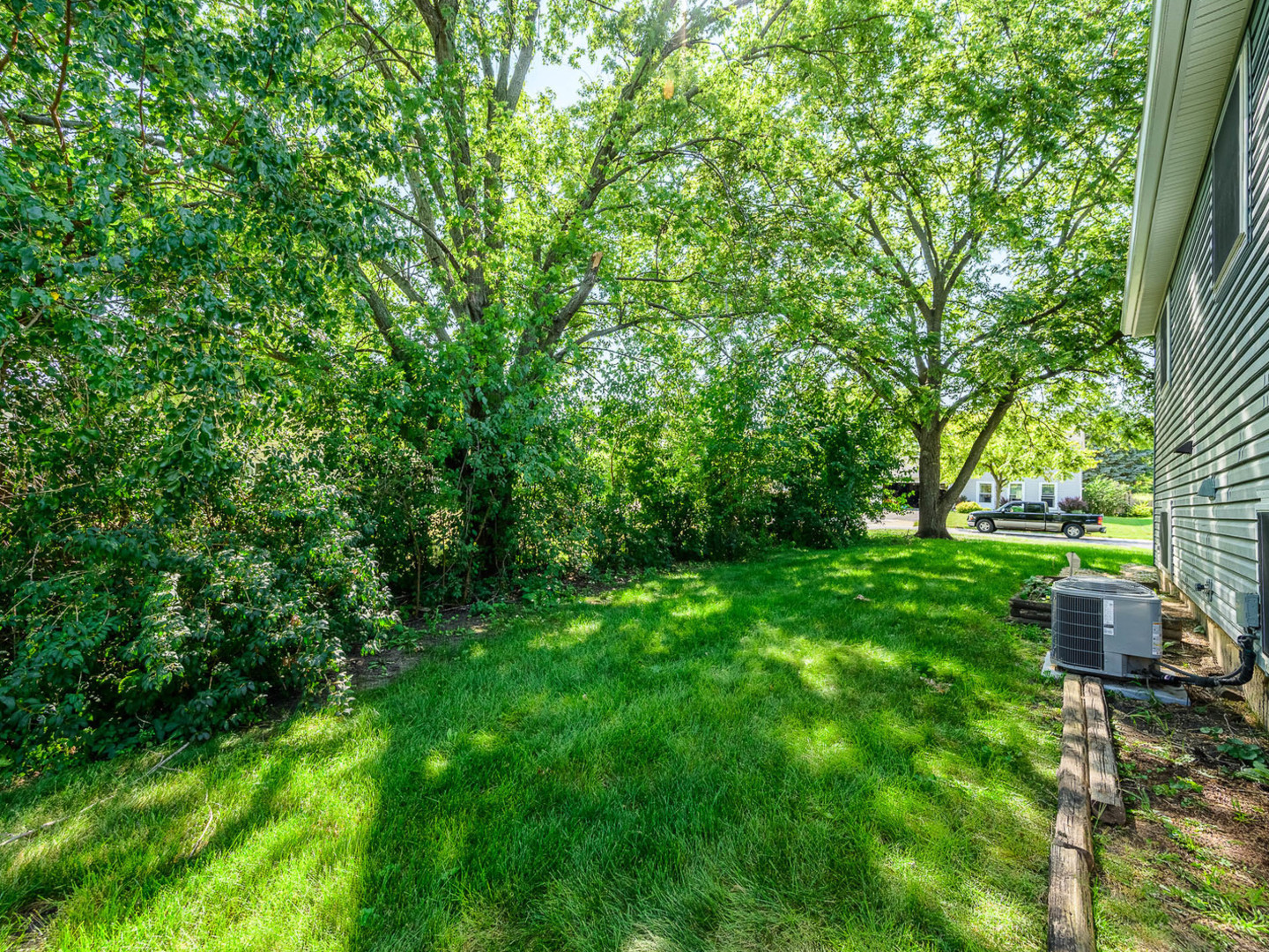 40 Fallstone Drive Streamwood, IL 60107 - Photo 13 of 13 a view of yard with green space