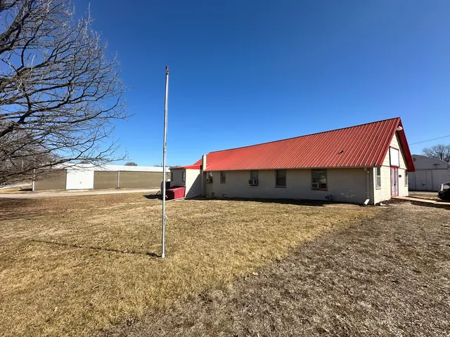 $49,900 | 110 4th Street, De Land, IL 61839