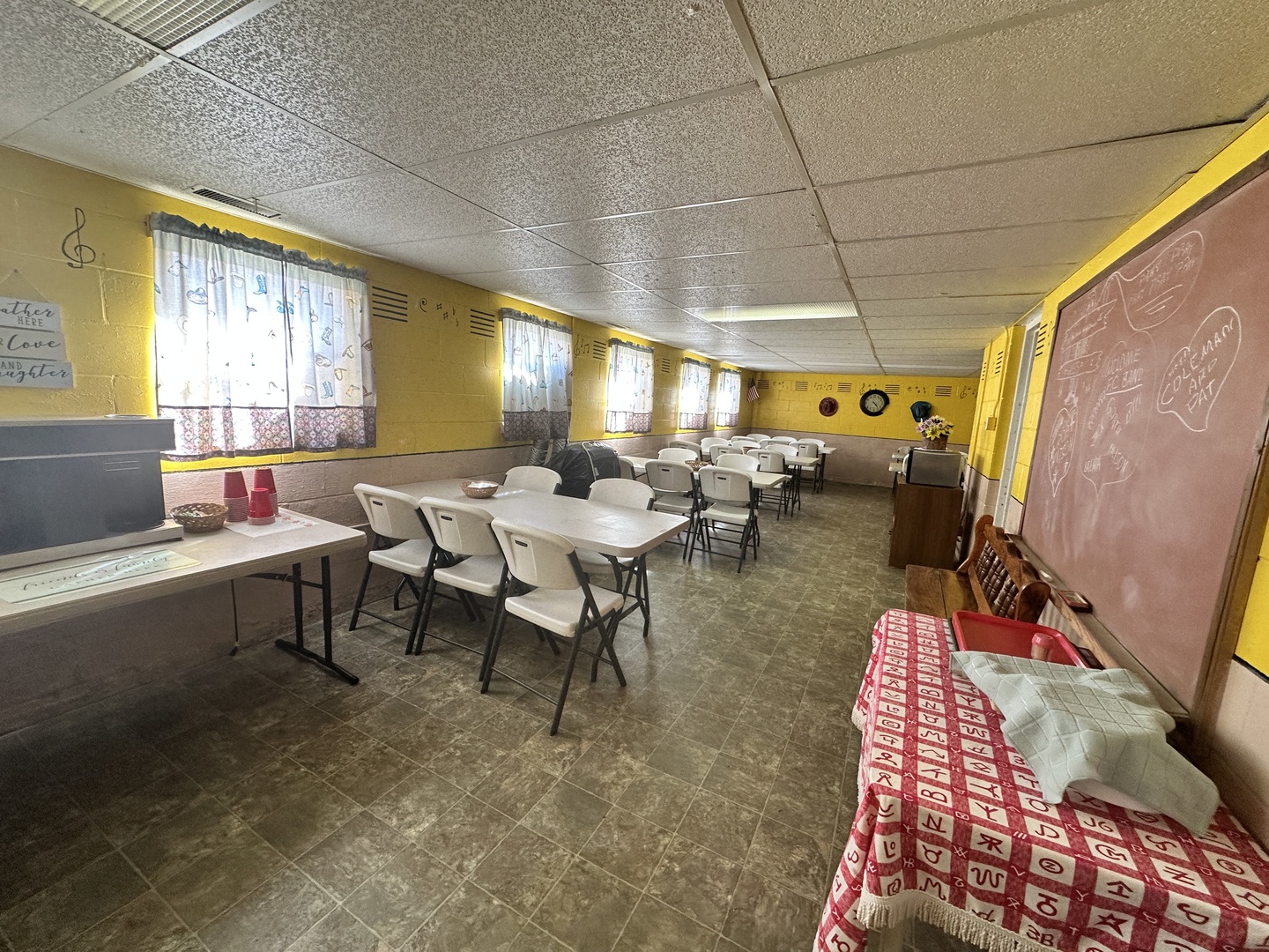 110 4th Street De Land, IL 61839 - Photo 5 of 23