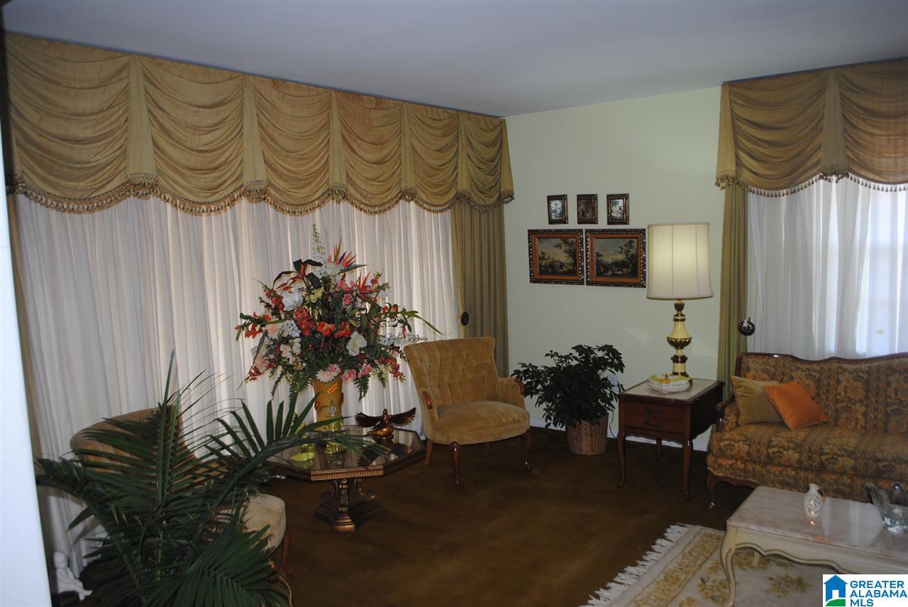 817 Goldwire Way Southwest Birmingham, AL 35211 - Photo 3 of 21 Gallery Image 3