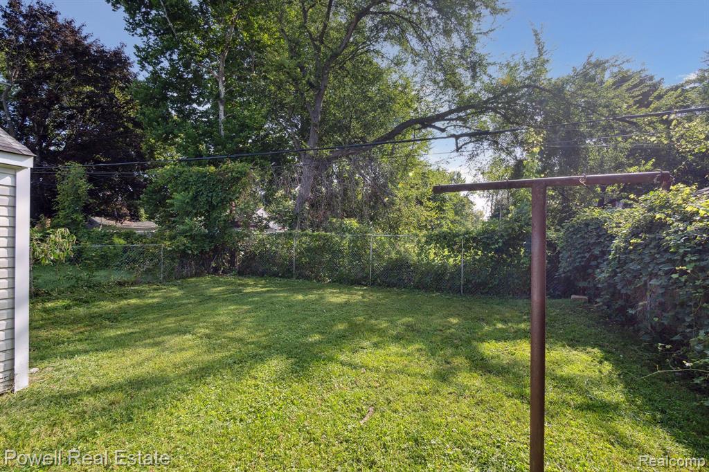17346 Fielding Street Detroit, MI 48219 - Photo 21 of 29