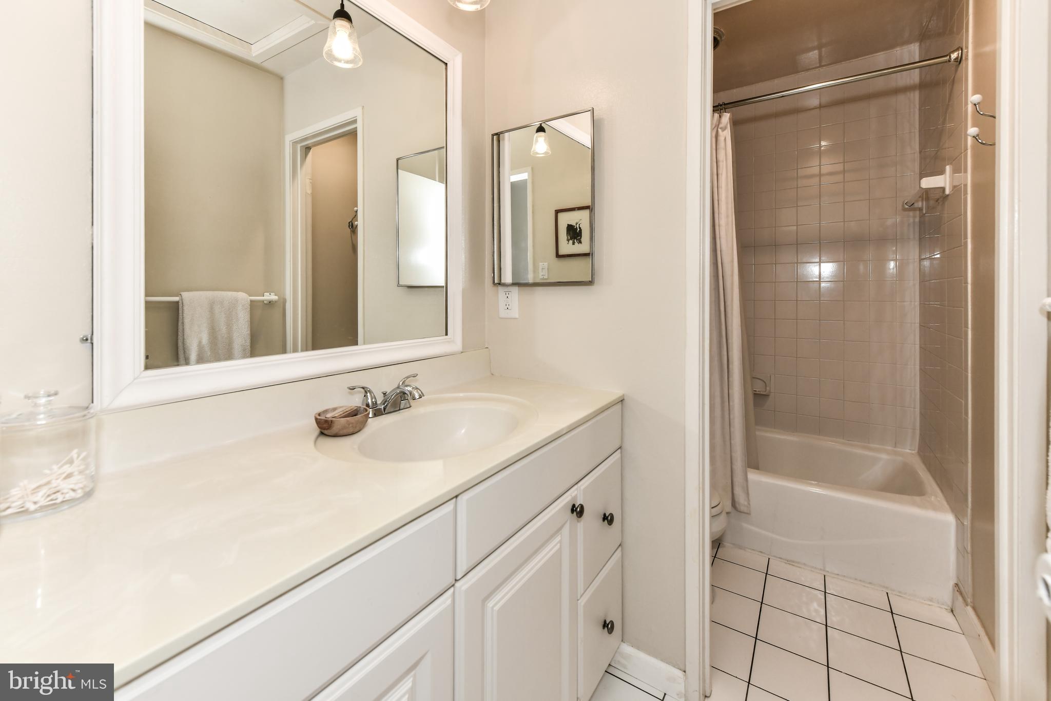 11740 Indian Ridge Road Reston, VA 20191 - Photo 21 of 32