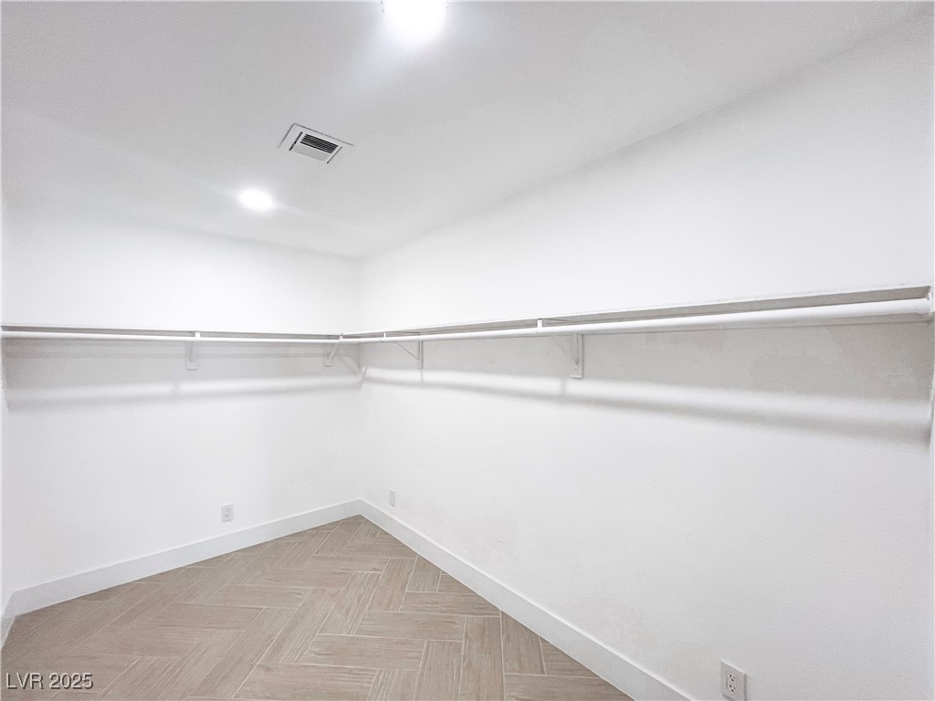 4501 South Woodcrest Road Las Vegas, NV 89121 - Photo 52 of 78 View of walk in closet