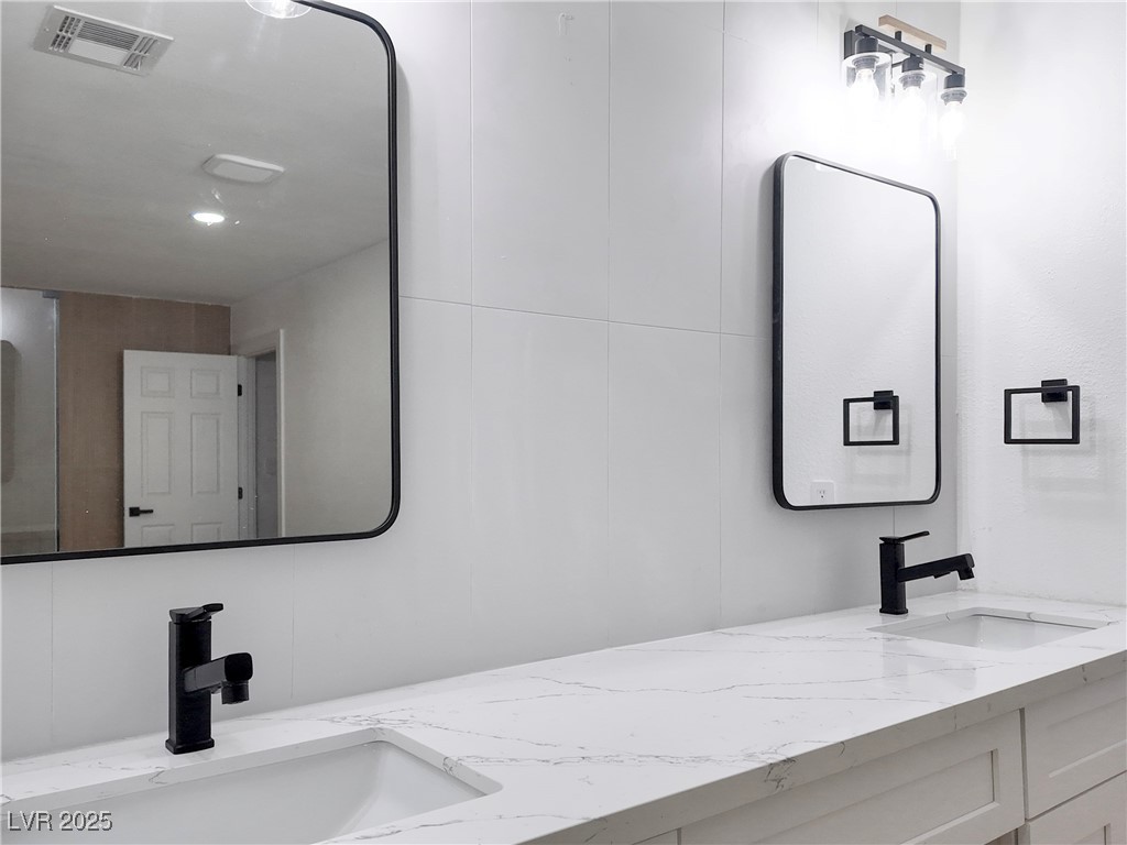 4501 South Woodcrest Road Las Vegas, NV 89121 - Photo 55 of 78 Bathroom featuring vanity