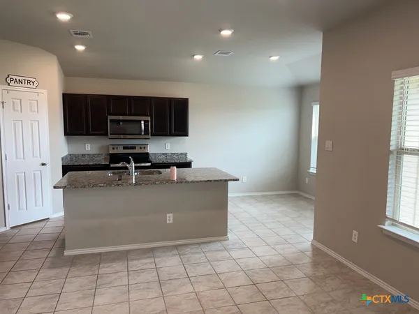 $1,700 | 5110 Natalia Road, Killeen, TX 76549